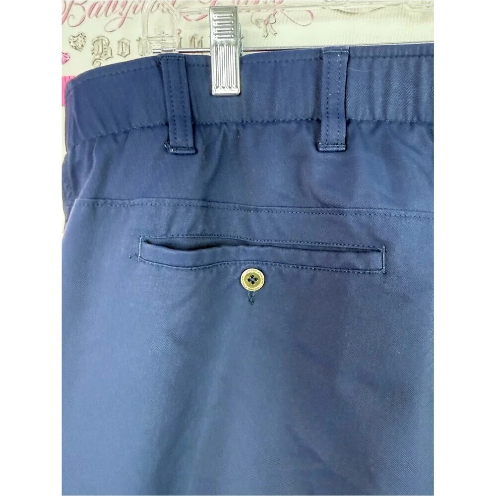 Under Armour Men's Navy Blue Flat-Front Performance Shorts